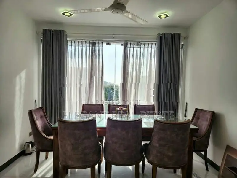 Florida 03 Bedroom Apartment for Rent in Colombo 05 (A6505)