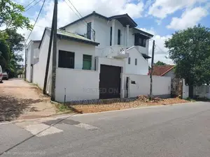 Luxury Two Storey House For Sale Battaramulla