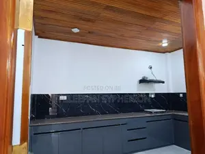 Upstair House - 2 Portions For Rent In Jaffna