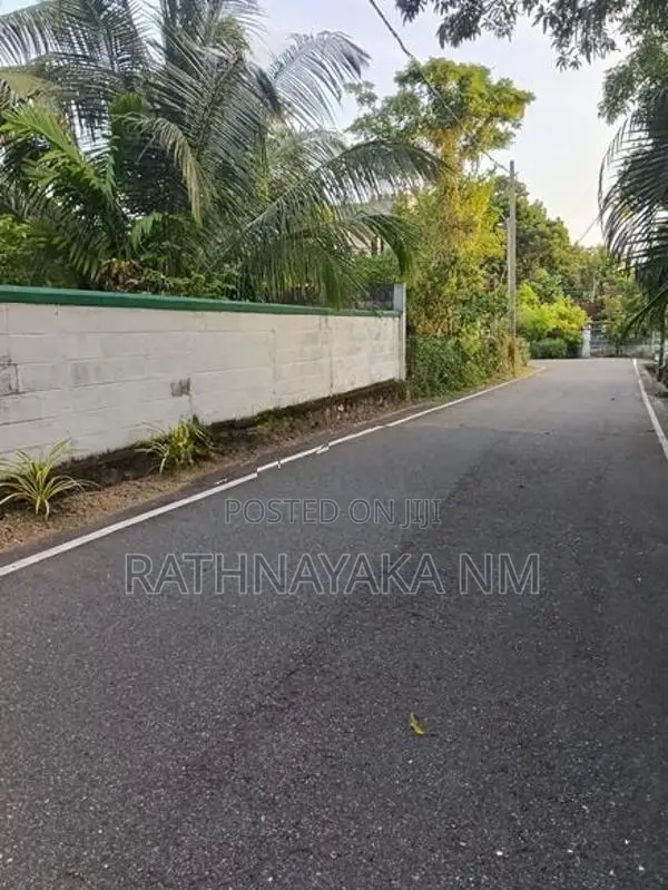 Modern Luxury House in Kurunegala