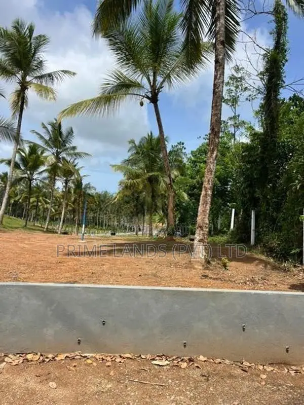 Land for Sale Aluthgama