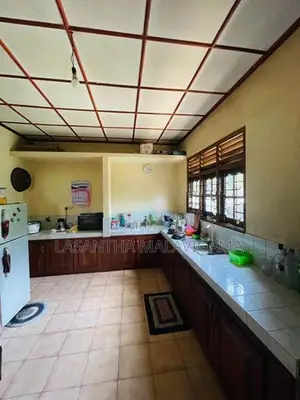14 Perch Single Storey Houses for Sale in Athurugiriya