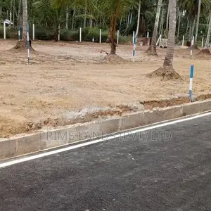 Land for Sake Veyangoda