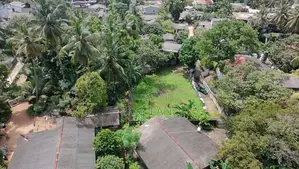 කිරිබත්ගොඩ - මාකොල වටිනා ඉඩම් කැබලි දෙකක් විකිණීමට