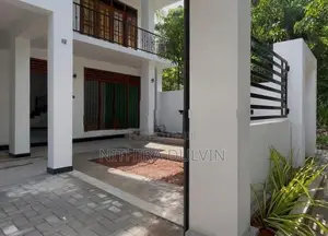 Luxury Modern House Kuliyapitiya