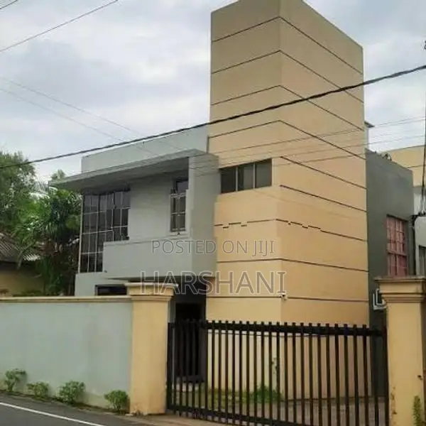 Semi Furnished Beautiful Town House at Embuldeniya, Close to Nugegoda