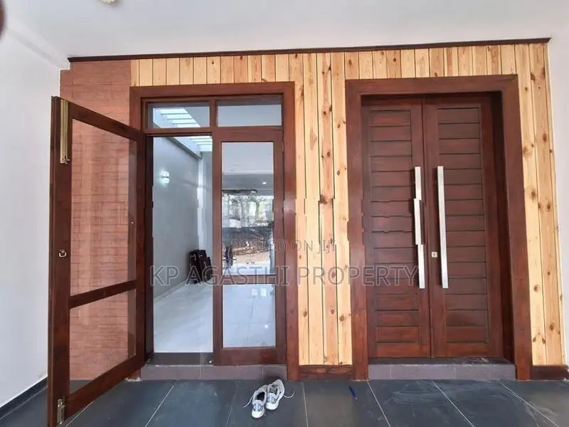 athurugiriya luxury house for sale