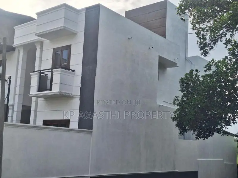 වෙලක් අසල සුපිරි නිවසක් ව්කිනිමට බොරලස්ගමුව
