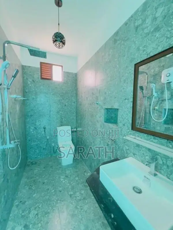 Well Build Strong house Sale Athurugiriya