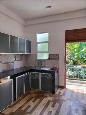 3 bedroom 1st floor house