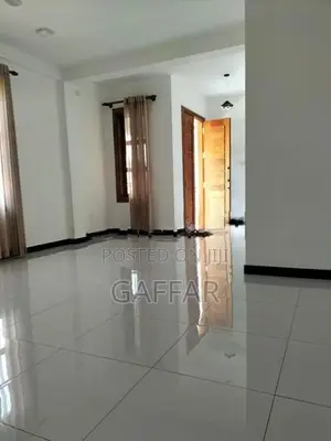 3 bedroom 1st floor house