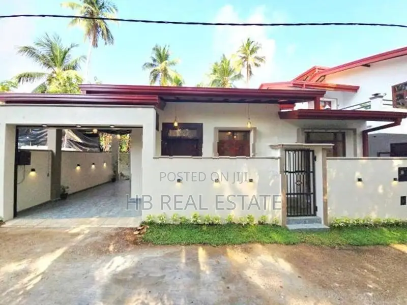 Newly Build Single Story House for Sale Diyagama