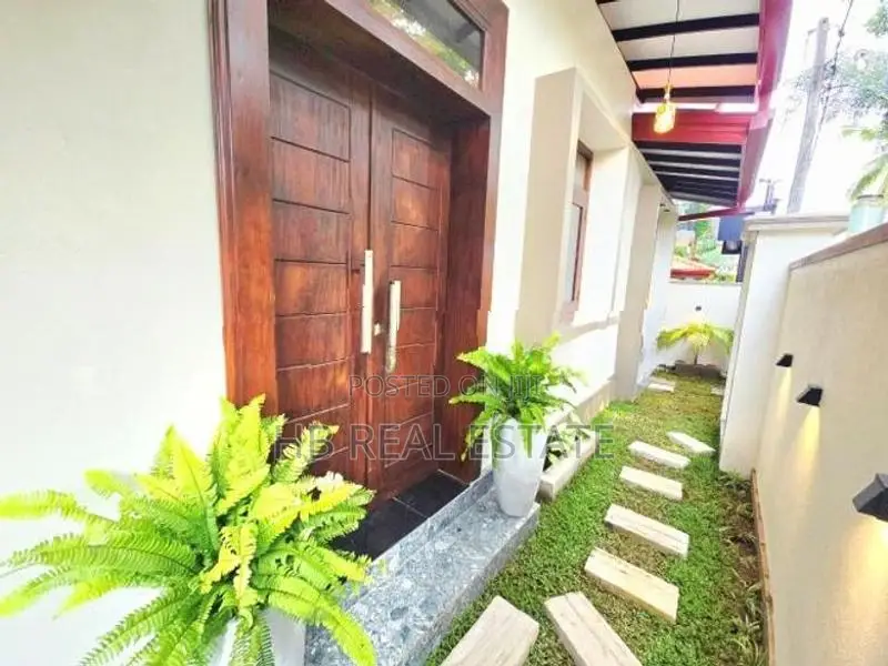 Newly Build Single Story House for Sale Diyagama