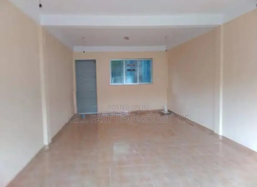 Shop | Storeroom for Rent in Balummahara (Rathupaswela) - Gampaha