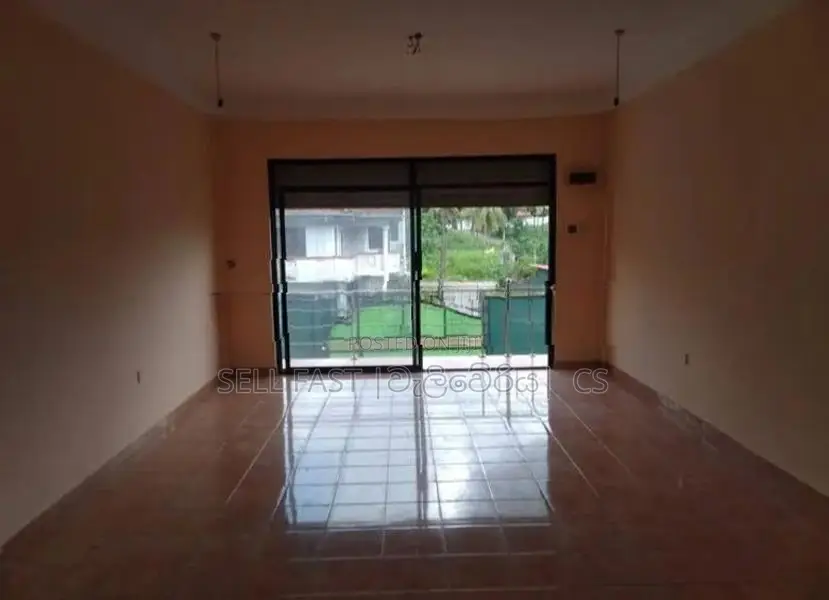 Shop | Storeroom for Rent in Balummahara (Rathupaswela) - Gampaha