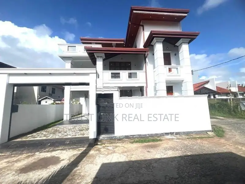 BRAND NEW LUXURY 03 STOREY HOUSE FOR SALE IN JA ELA WELIGAMPITIYA