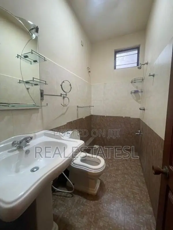 Luxury 7 Bed Villa for rent at colombo 3