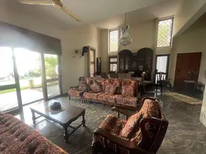 Luxury 7 Bed Villa for rent at colombo 3