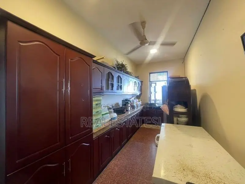 Luxury 7 Bed Villa for rent at colombo 3