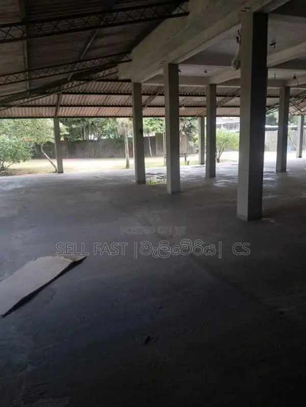 Building for rent in Belummahara | Gampaha (facing Kandy road )