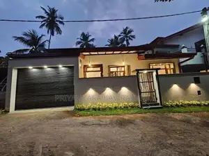 Brand New Mordern House in Diyagama