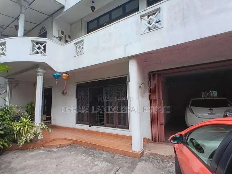 8BED HOUSE FOR SALE IN KELANIYA (SP1273)