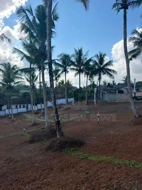 valuable land in maththegoda road polgsovita