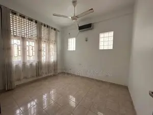 House for Sale in Battaramulla (ref Hs 6852)