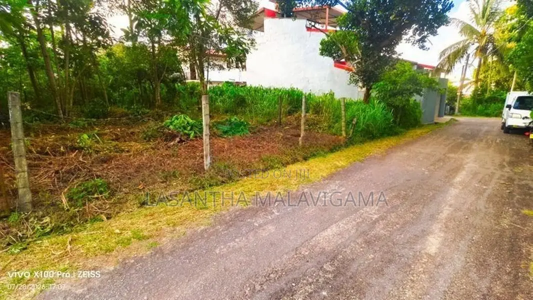7.3 Perch Land for Sale in Nugemulla Kottawa