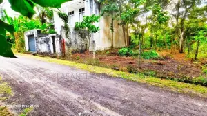 7.3 Perch Land for Sale in Nugemulla Kottawa