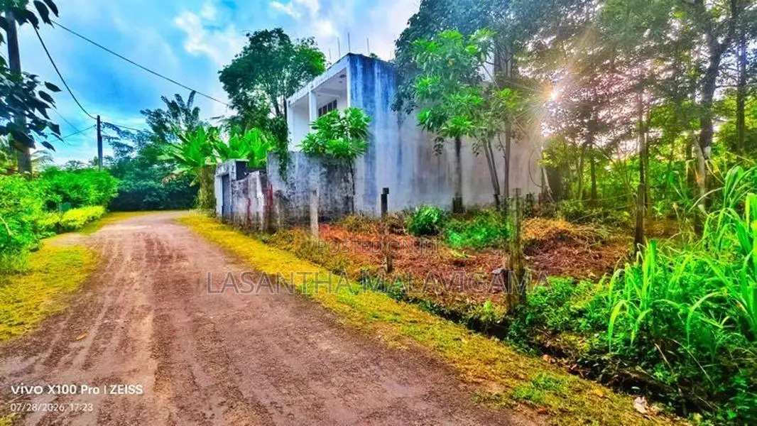 7.3 Perch Land for Sale in Nugemulla Kottawa