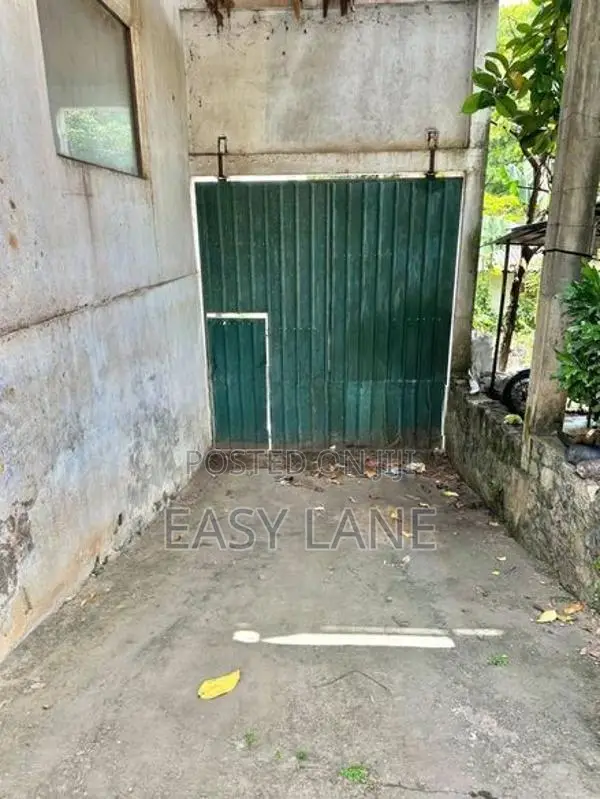 Commercial property for sale in baththaramulla