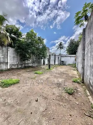 Commercial property for sale in baththaramulla