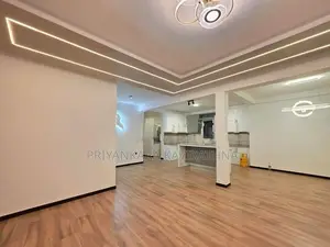 With Pool / Luxury House For Sale in Piliyandala Town