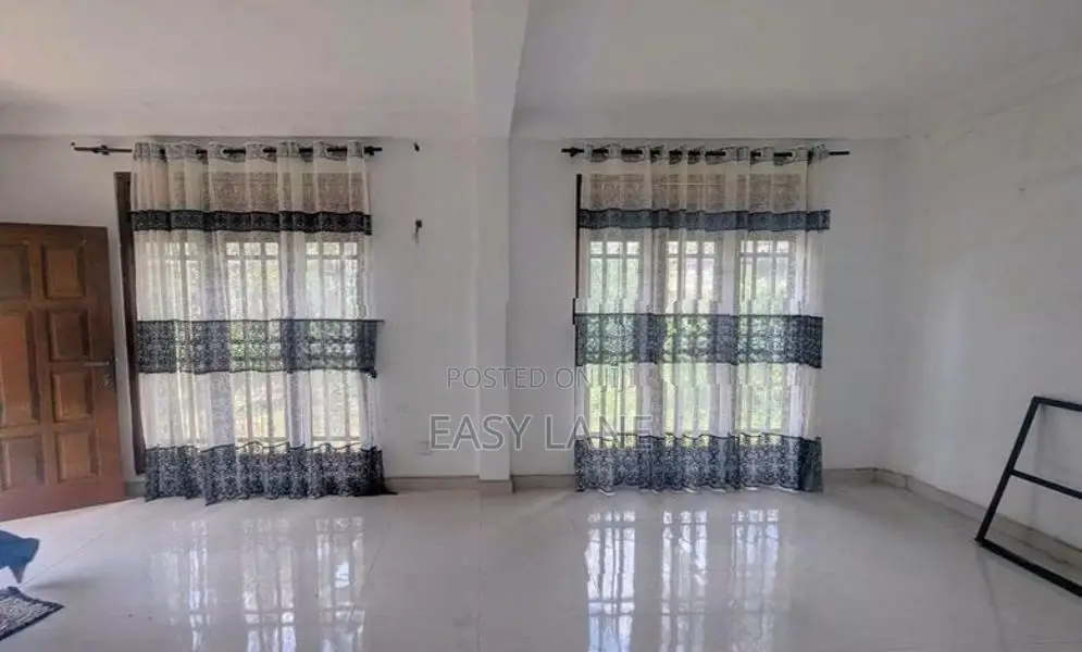 House for sale in Athurugiriya / KM 12760