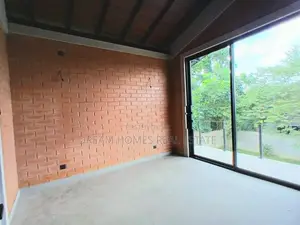 Modern Luxury Villa for Sale in Kahathuduwa