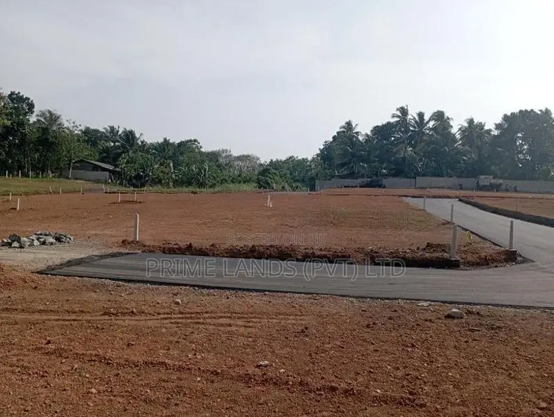 පානදුර නගරයට ලඟින් හොඳම ඉඩමක්