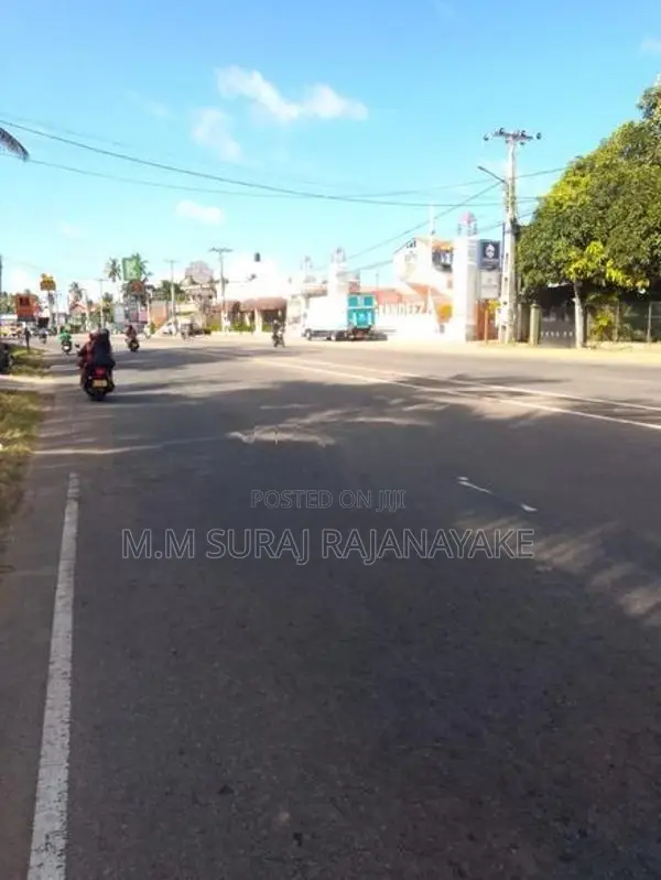Building for Sale in Negombo - Kurana