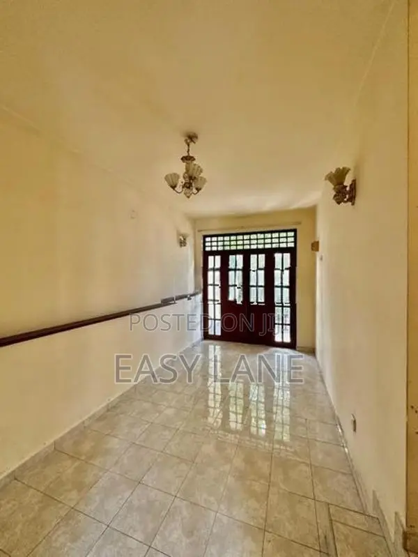 ‎​🏡මාලඹේ නගරයෙන් ඉඩමේ මිලට නිවසක් /RU 15636