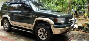 Isuzu Bighorn 1989