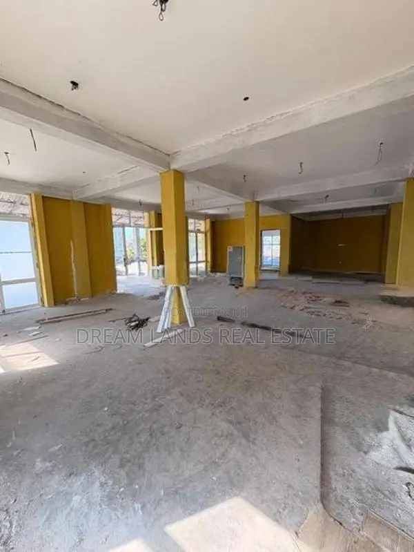 COMMERCIAL BUILDING FOR RENT IN MALABE (SP1275)
