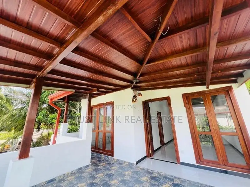 2 Story Brand House For Sale In Wattala Kerawalapitiya