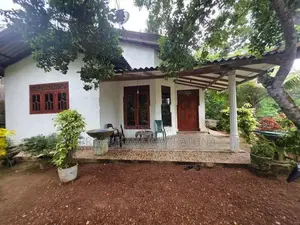 පර්චස් 12 ක තනි මහල් නිවස විකිනීමට - පයාගල දලුවත්ත