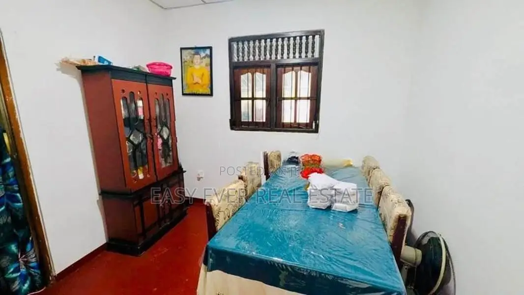 අතුරුගිරිය නගරයට ආසන්නව වටිනා නිවසක් / KK 14950