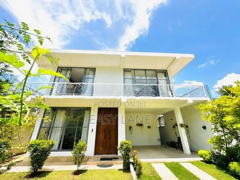 House for sale in yakkala / RU 13603