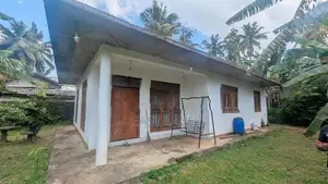 House for sale in Athurugiriya / KM 12760