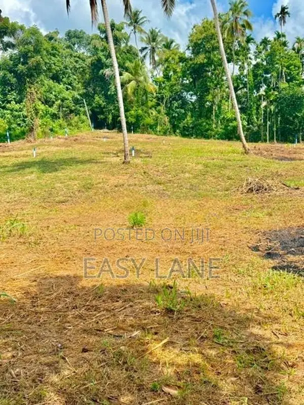 Land for sale in mirigama / RU 9781