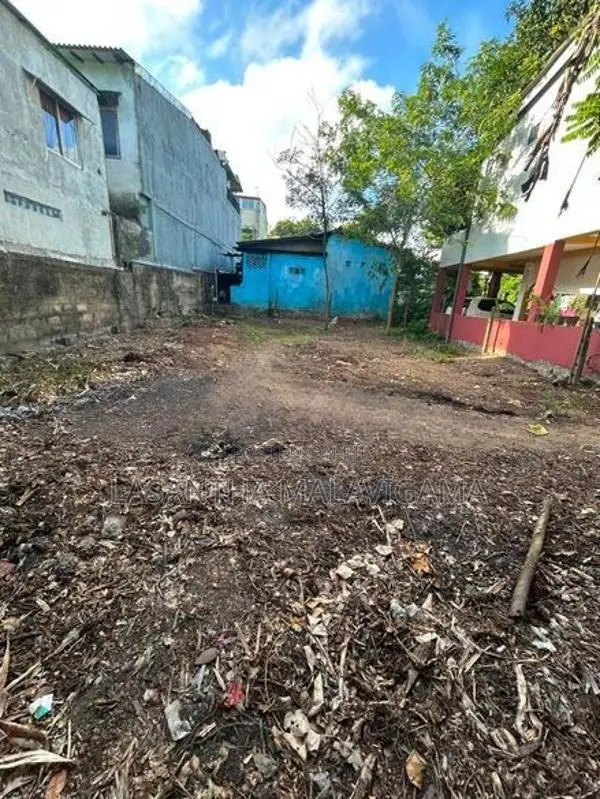 8.45 Perch Land for sale in Meda Walikada, Rajagiriya