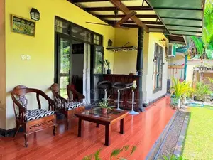 🏡 කොළඹ හොරණ120 ප්‍රධාන බස් මාර්ගයට ආසන්නව ගෘහ භාණ්ඩ සමඟ නිවස / KK 1498