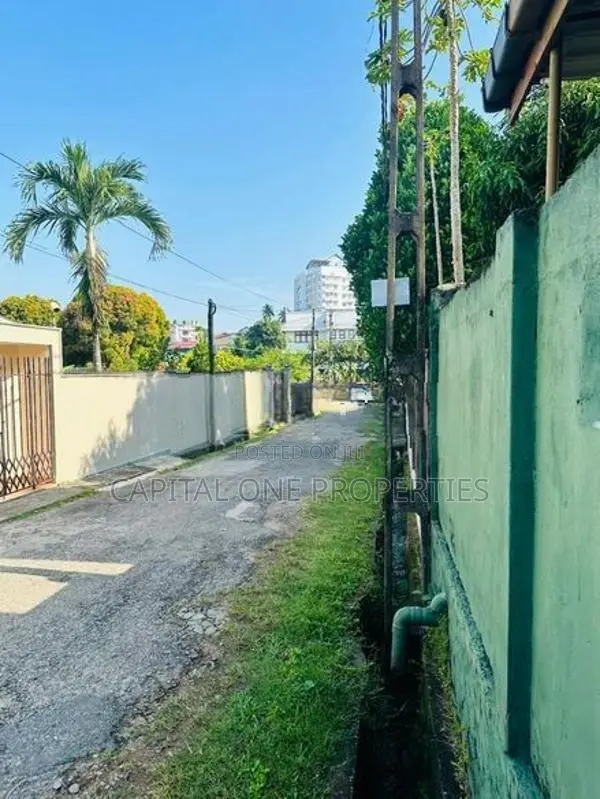 Single Storey Commercial Property For Rent In Nugegoda - 3850U